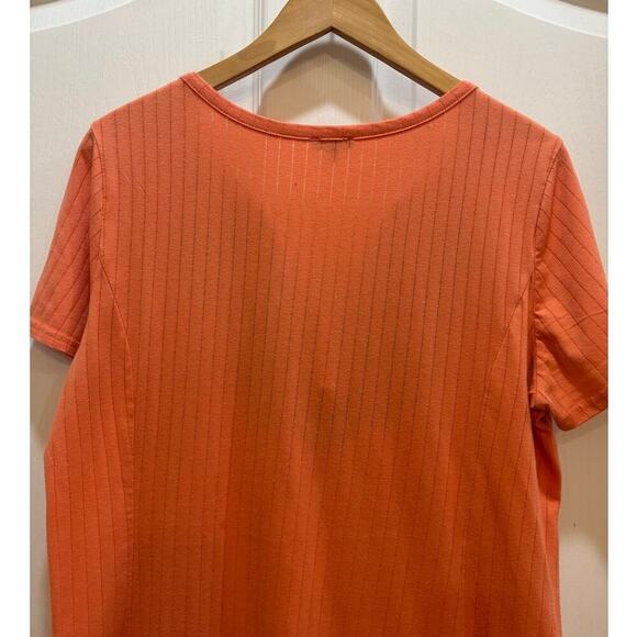 Hannah Women L Coral Short Sleeved Embroidered Floral V-neck Top Casual Relaxed - Picture 6 of 7